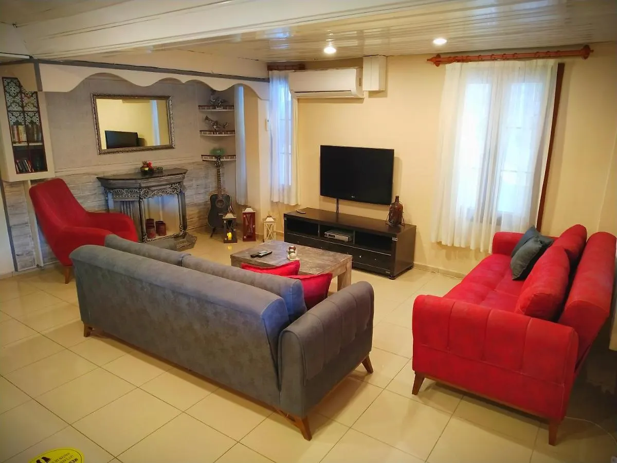 **  Yalcin Hotel Çeşme Turchia