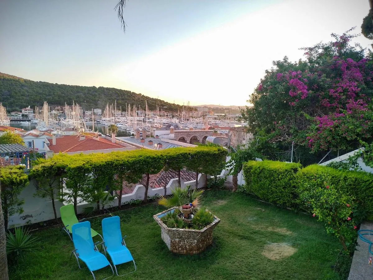 Yalcin Hotel Çeşme