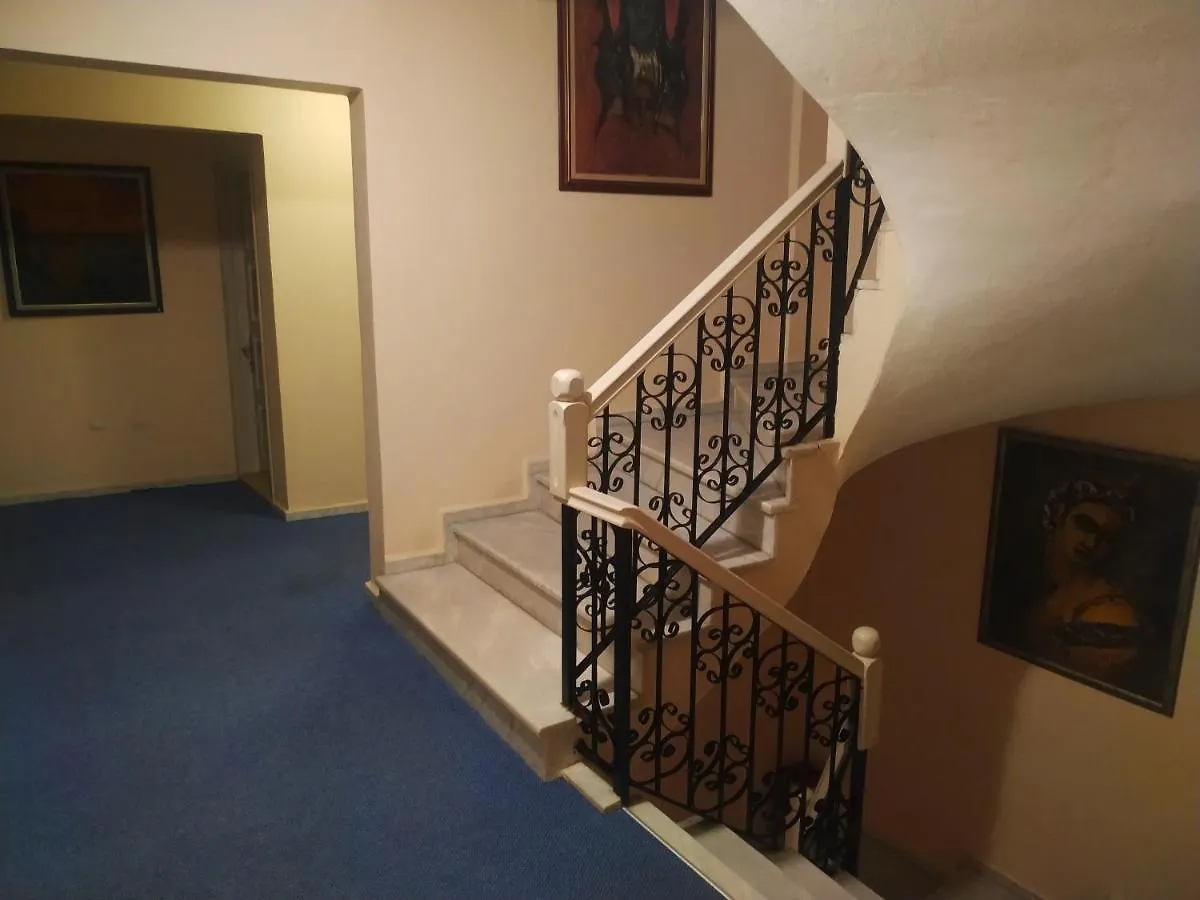 **  Yalcin Hotel Çeşme Turchia