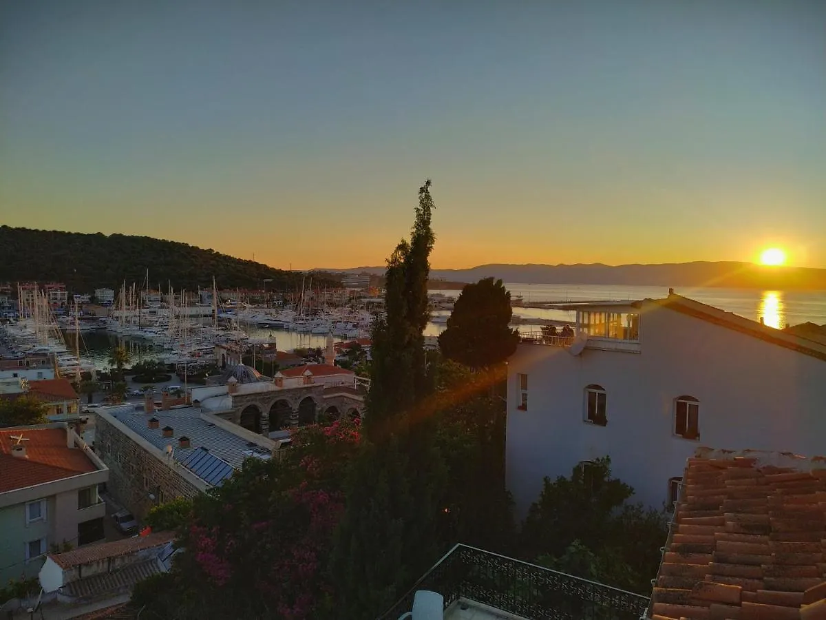 Yalcin Hotel Çeşme